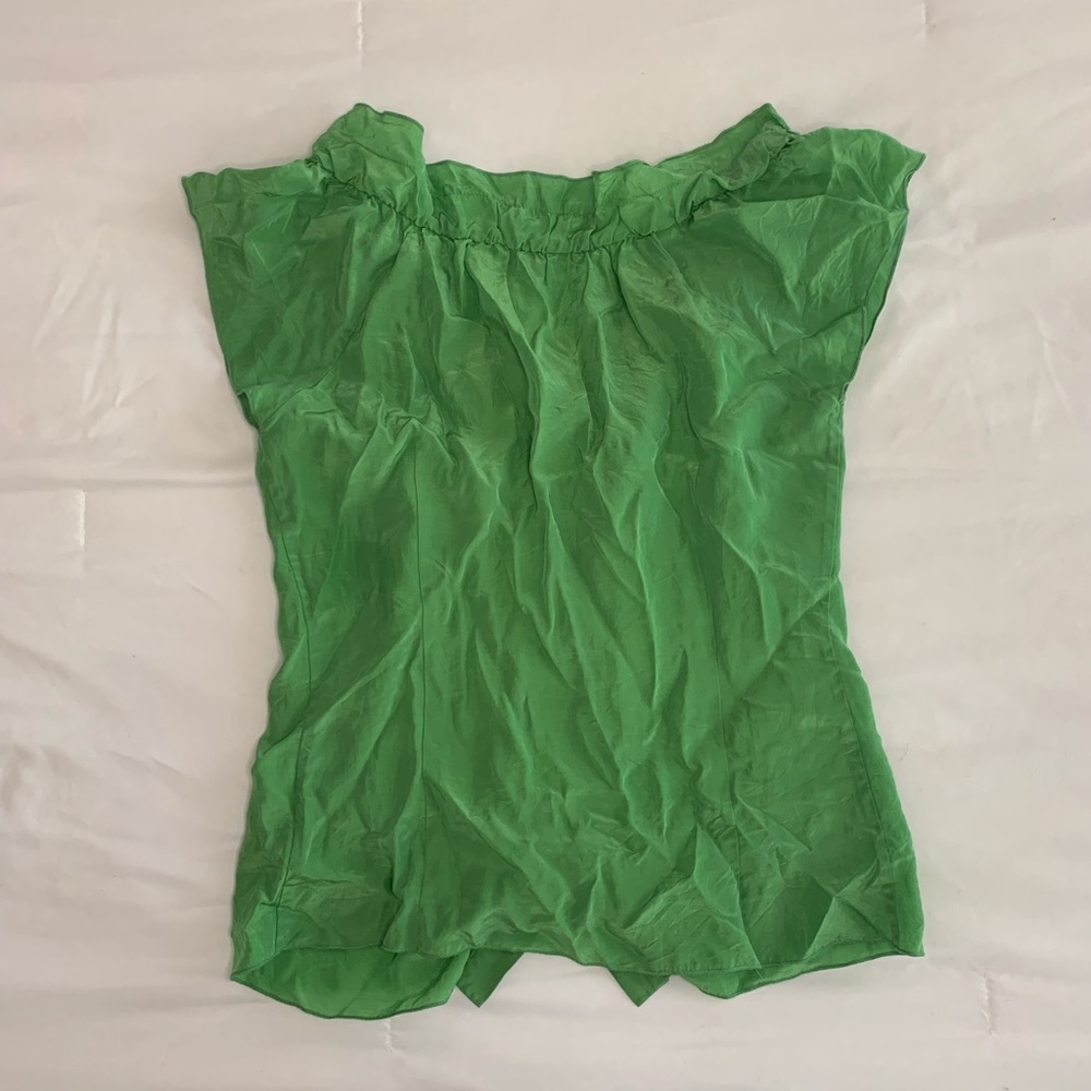 GREEN RUFFLE BUTTON UP TOP - Picture 2 of 3